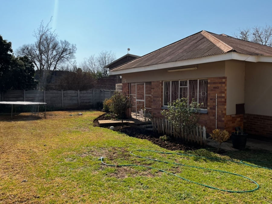 4 Bedroom Property for Sale in Oudorp North West